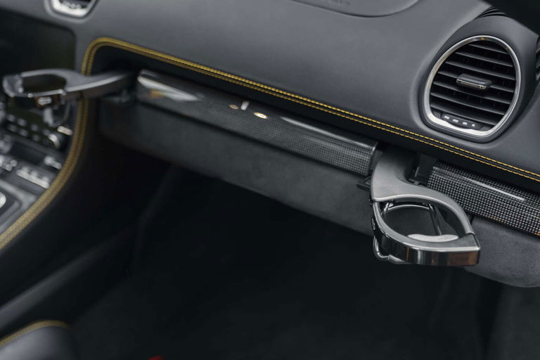 Porsche 718 Cayman GT4