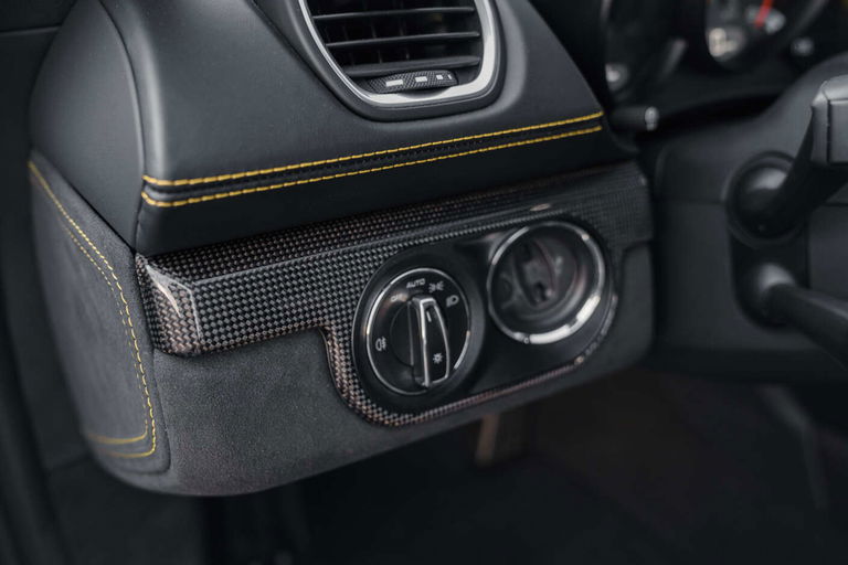 Porsche 718 Cayman GT4