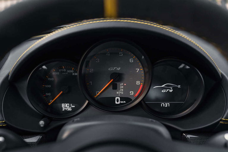 Porsche 718 Cayman GT4