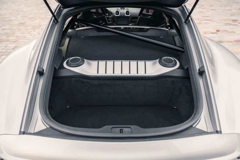 Porsche 718 Cayman GT4