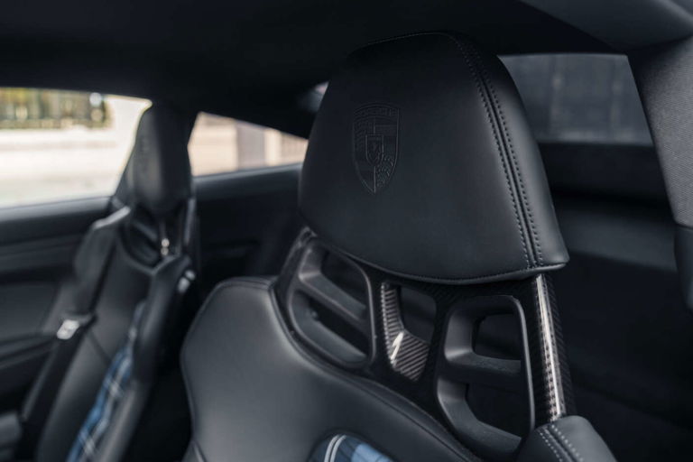 Porsche 992 GT3 Touring