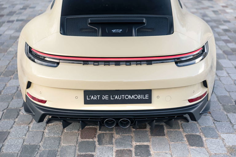 Porsche 992 GT3 Touring