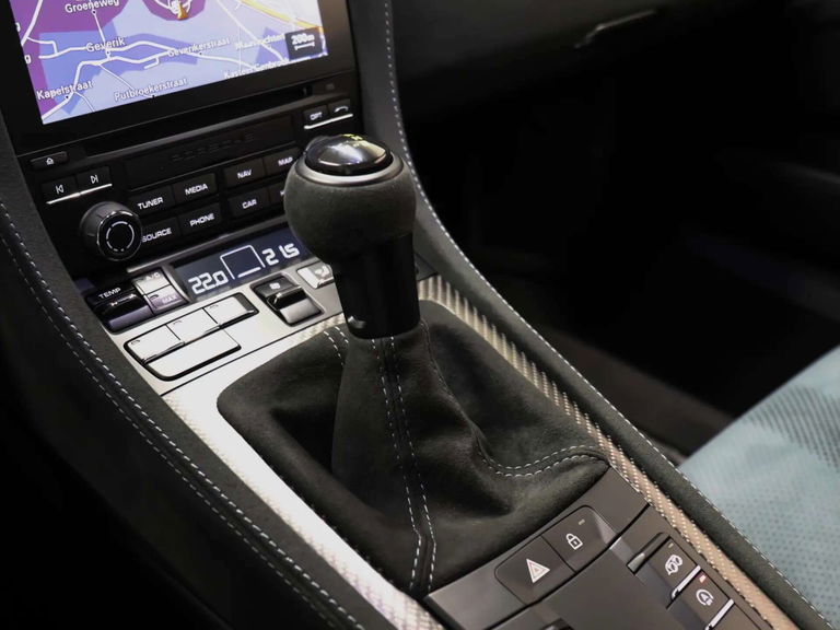 Porsche 718 Cayman GT4 RS