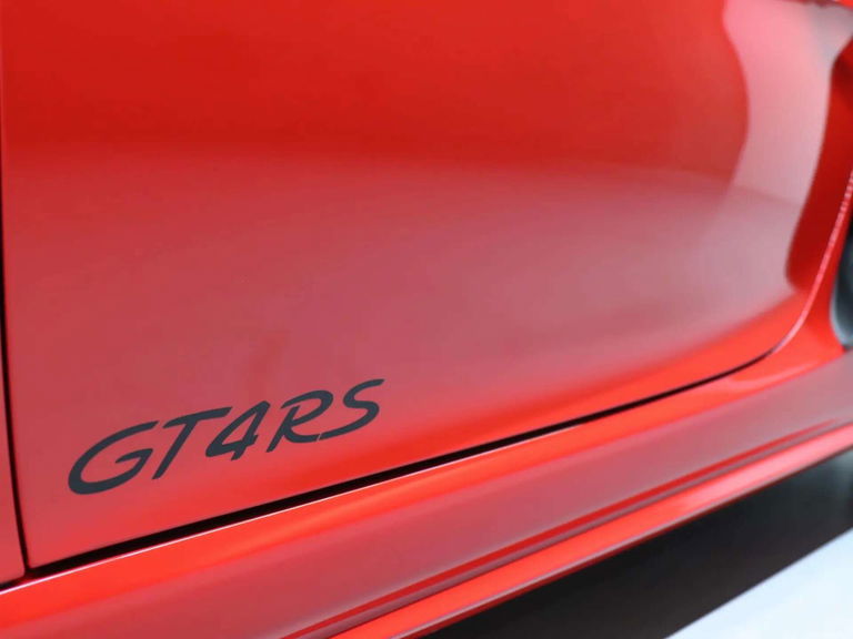 Porsche 718 Cayman GT4 RS