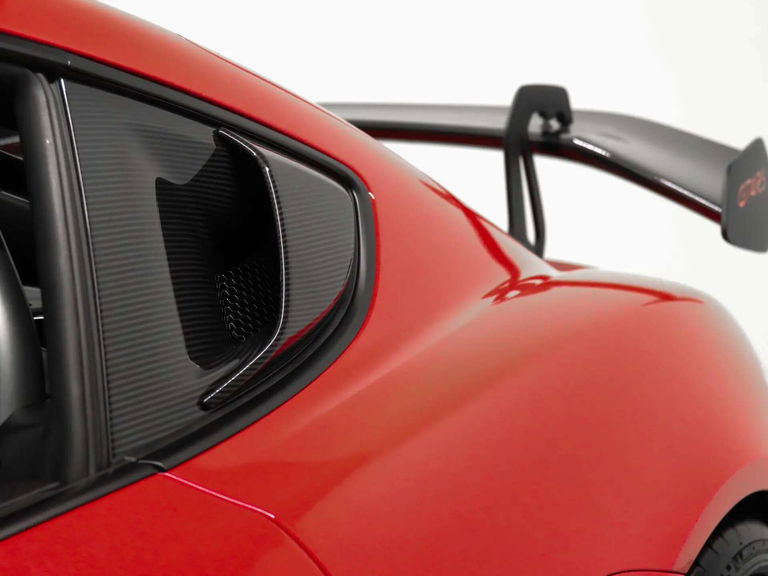 Porsche 718 Cayman GT4 RS