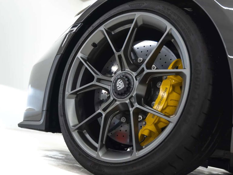 Porsche 992 GT3 Touring