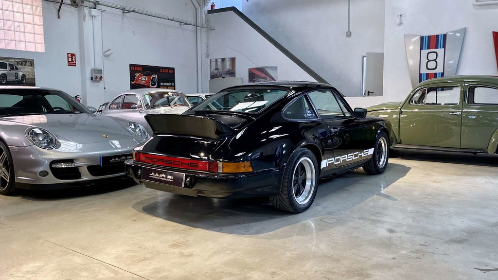 Porsche 911 Carrera 3.2