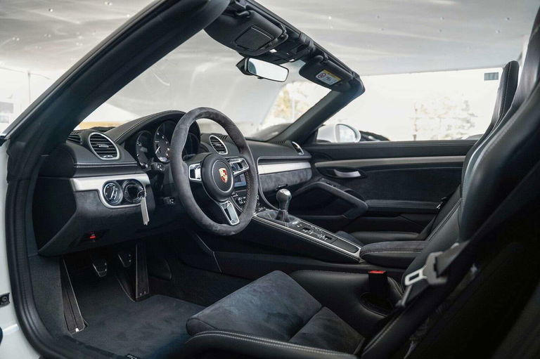 Porsche 718 Spyder