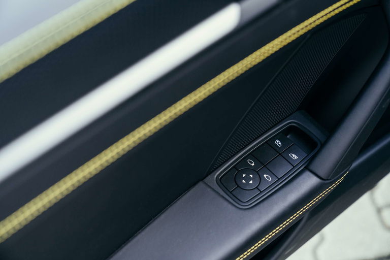 Porsche 992 GT3 Touring