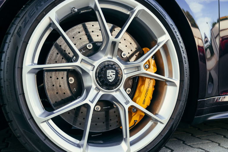 Porsche 992 GT3 Touring