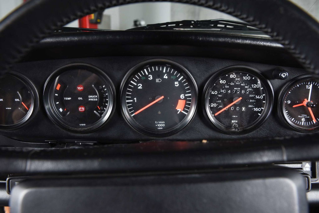 Porsche 911 Carrera 3.2 (US)