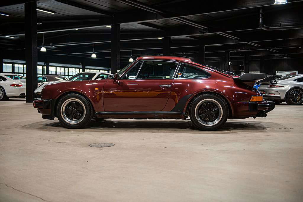 Porsche 911 Turbo 3.3