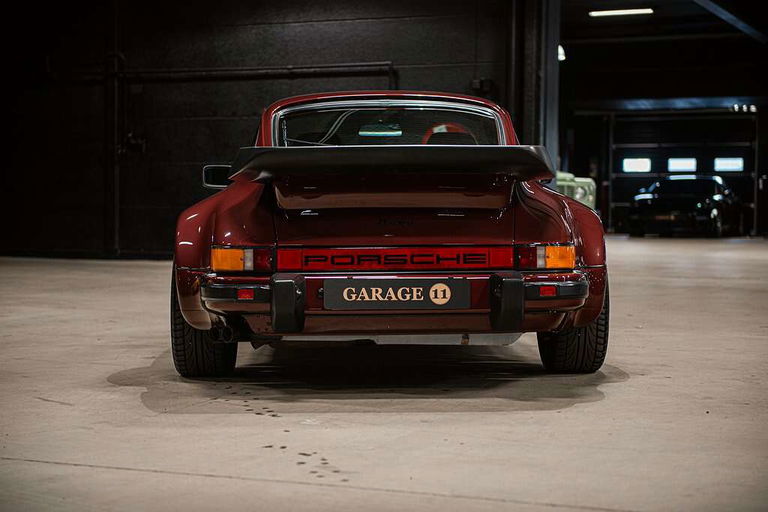 Porsche 911 Turbo 3.3