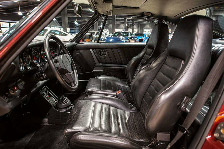 Porsche 911 Turbo 3.3