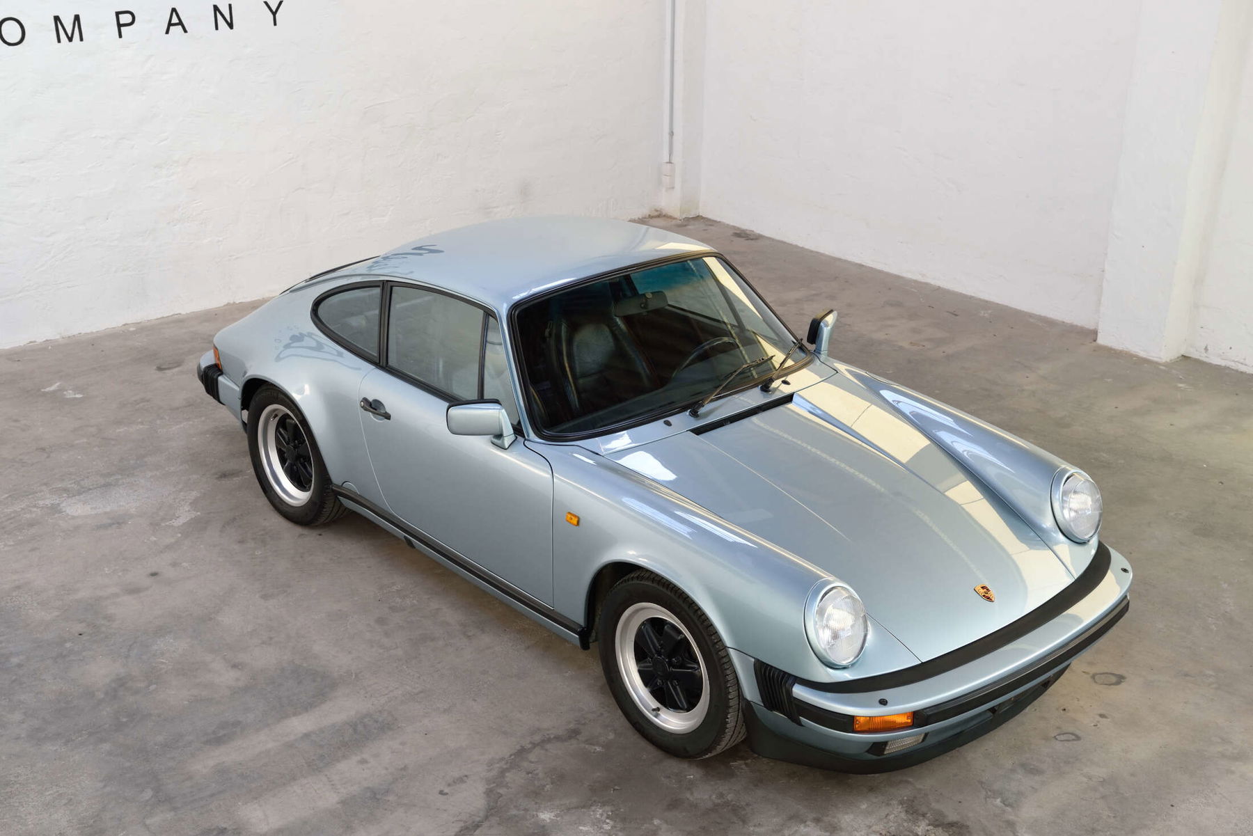 Porsche 911 Carrera 3.2 1988 - elferspot.com - Marketplace for Porsche  Sports Cars