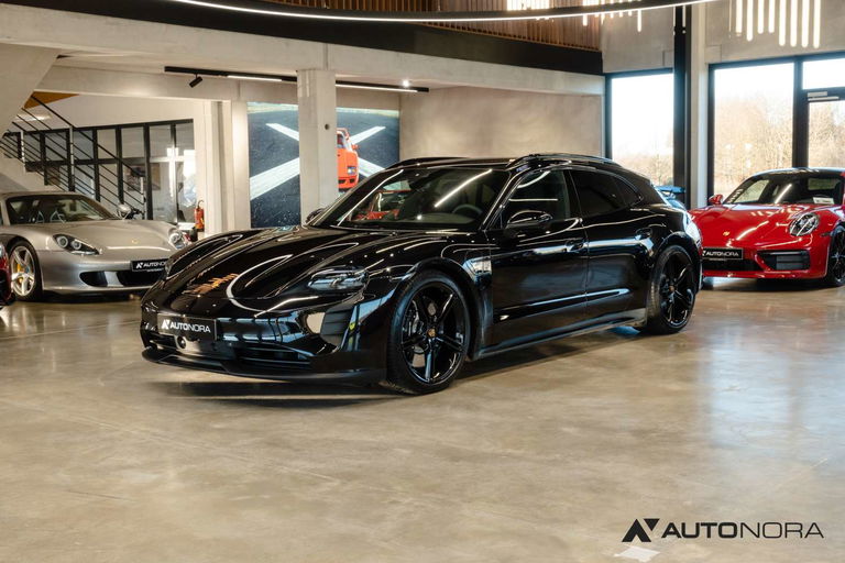 Porsche Taycan GTS Sport Turismo