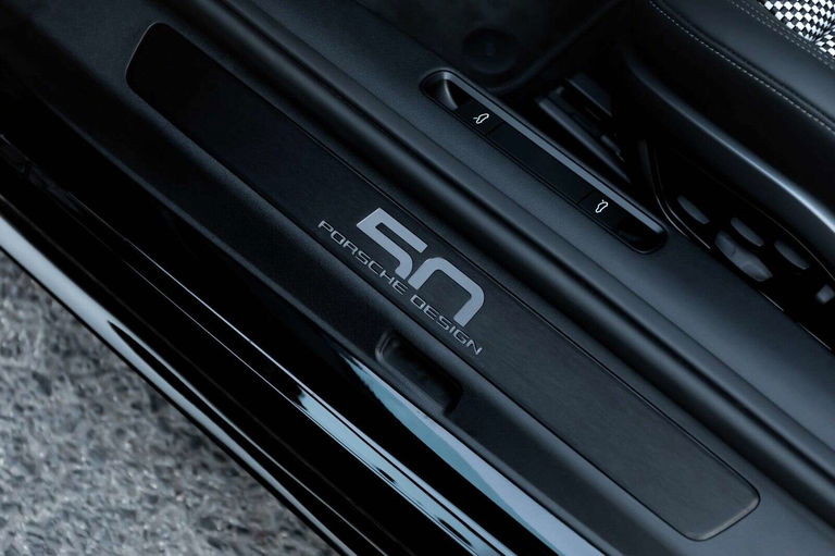 Porsche 992 Edition 50 Jahre Porsche Design