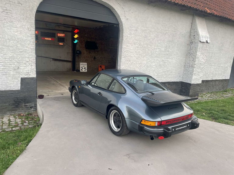 Porsche 911 Carrera 3.2