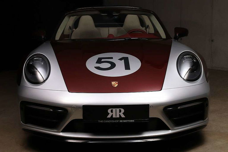 Porsche 992 Heritage Design Edition