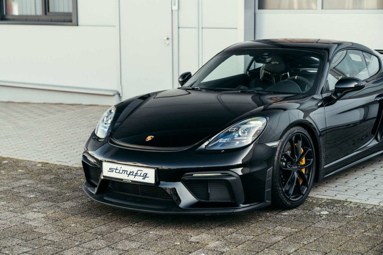 Porsche 718 Cayman GT4