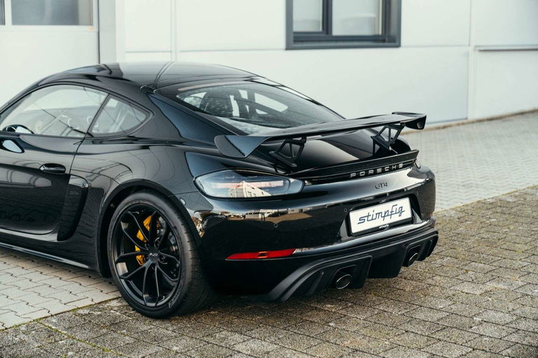Porsche 718 Cayman GT4