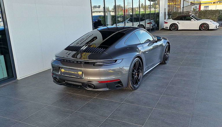 Porsche 992 Carrera GTS