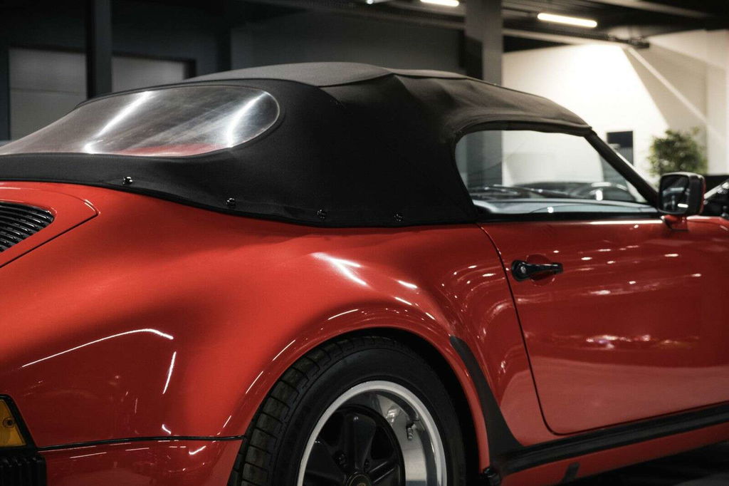 Porsche 911 Carrera 3.2 Speedster