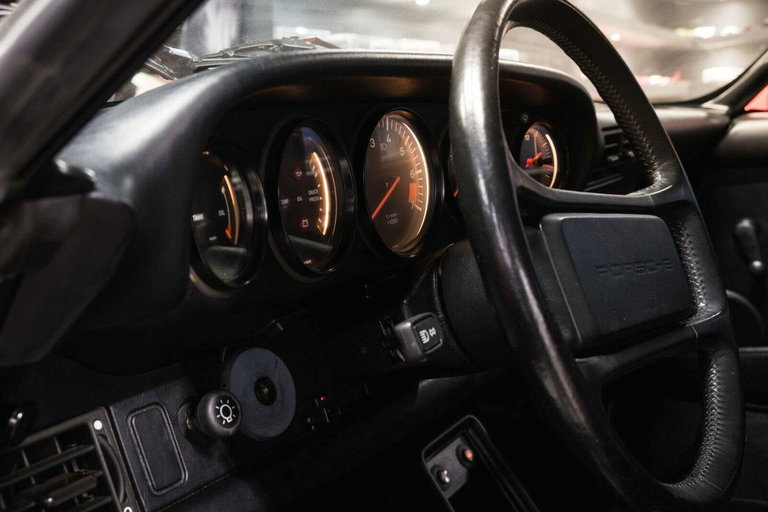 Porsche 911 Carrera 3.2 Speedster