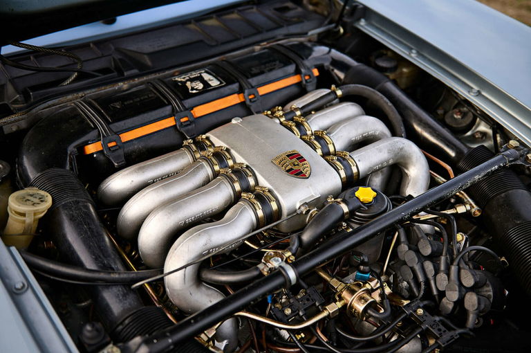 Porsche 928 S4