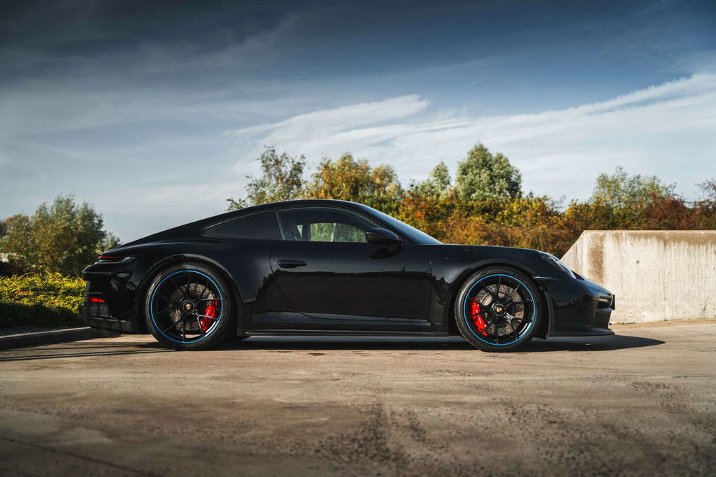 Porsche 992 GT3 Touring