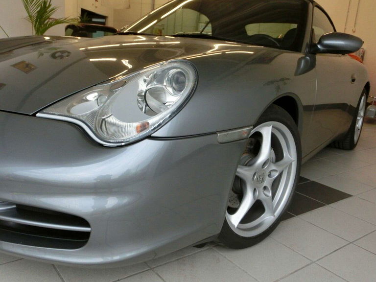 Porsche 996 Carrera 4