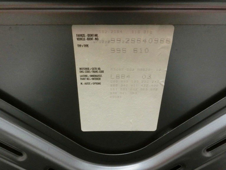 Porsche 996 Carrera 4