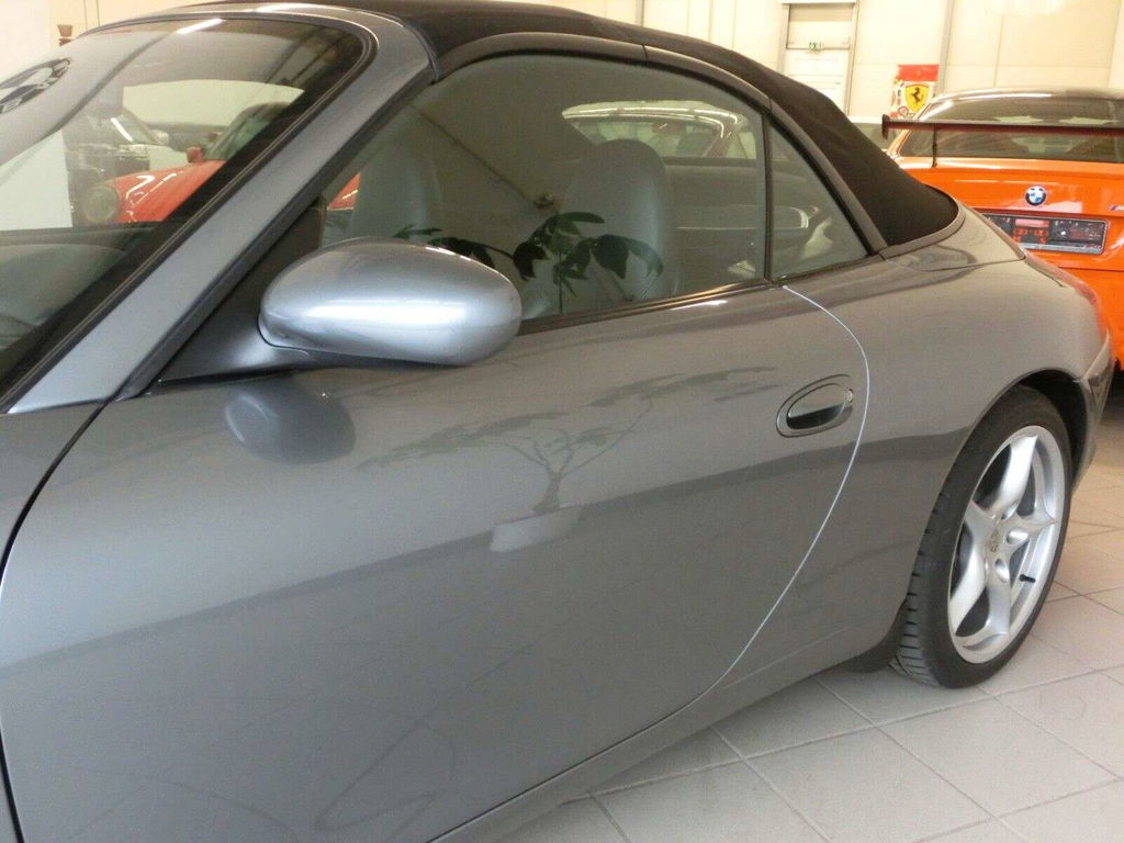 Porsche 996 Carrera 4