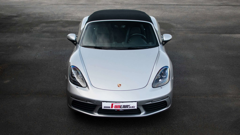 Porsche 718 Boxster