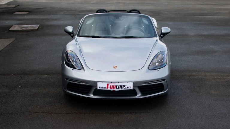 Porsche 718 Boxster