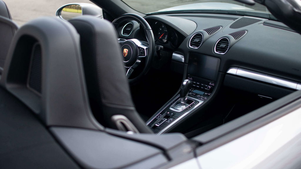 Porsche 718 Boxster