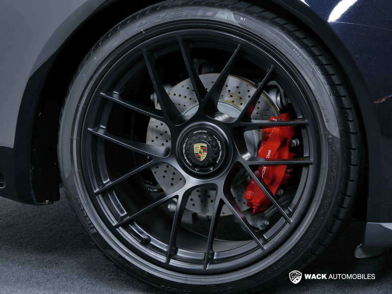 Porsche 991.2 Carrera GTS