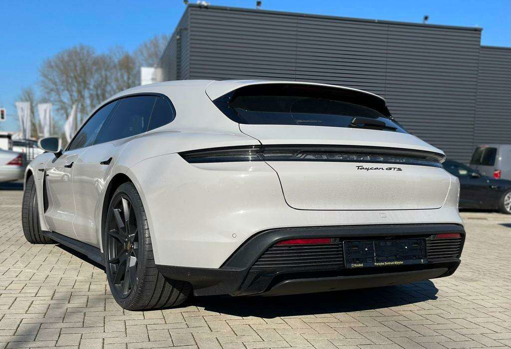 Porsche Taycan GTS