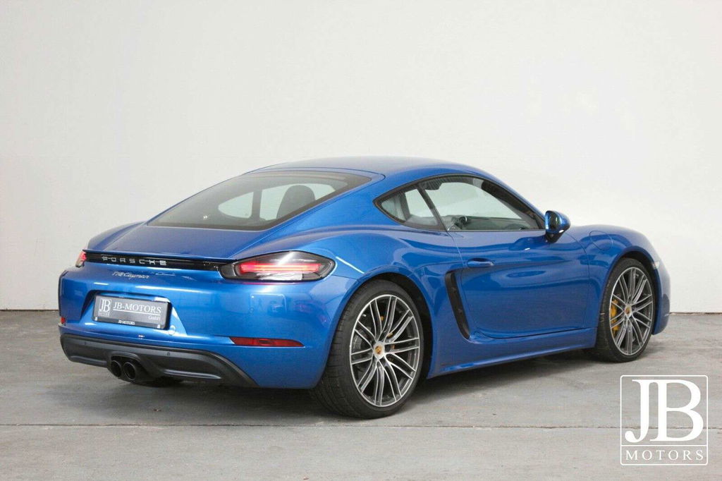Porsche 718 Cayman