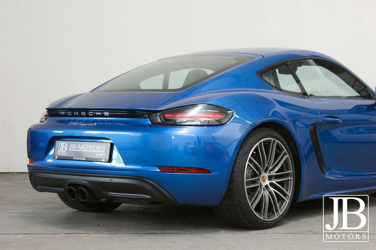 Porsche 718 Cayman