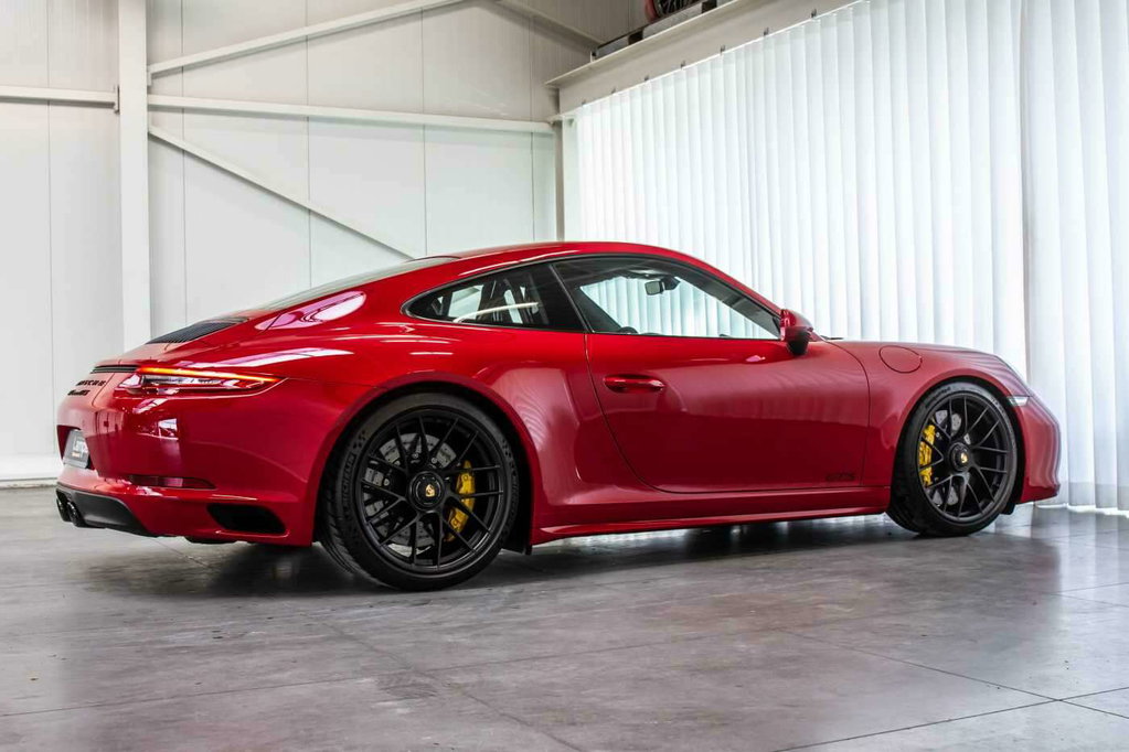 Porsche 991.2 Carrera GTS
