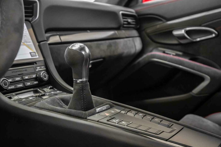 Porsche 991.2 Carrera GTS