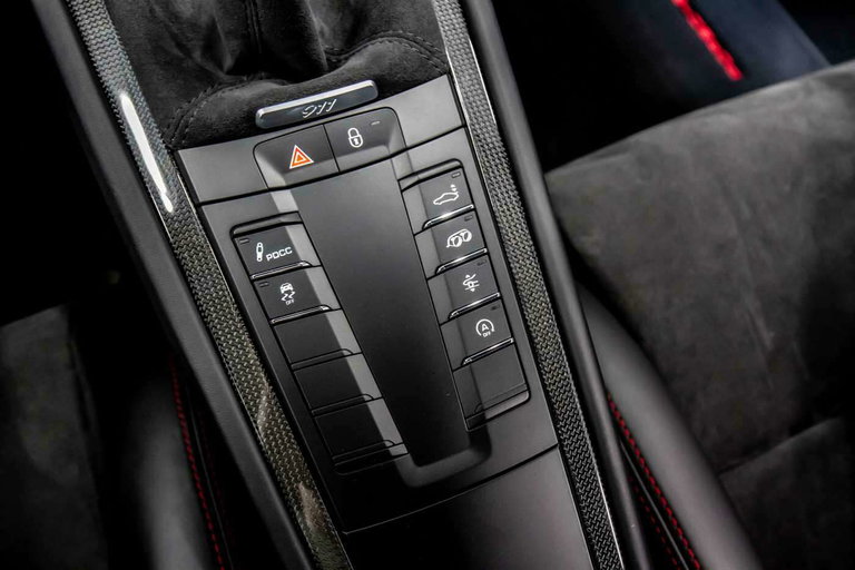 Porsche 991.2 Carrera GTS