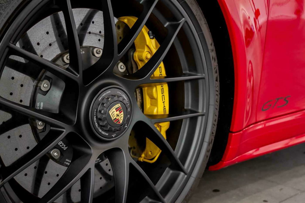 Porsche 991.2 Carrera GTS