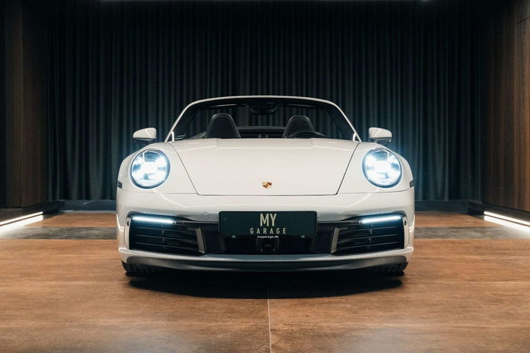 Porsche 992 Carrera 4S