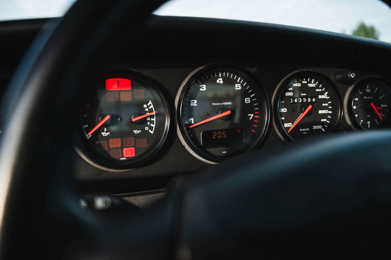 Porsche 993 Carrera 4