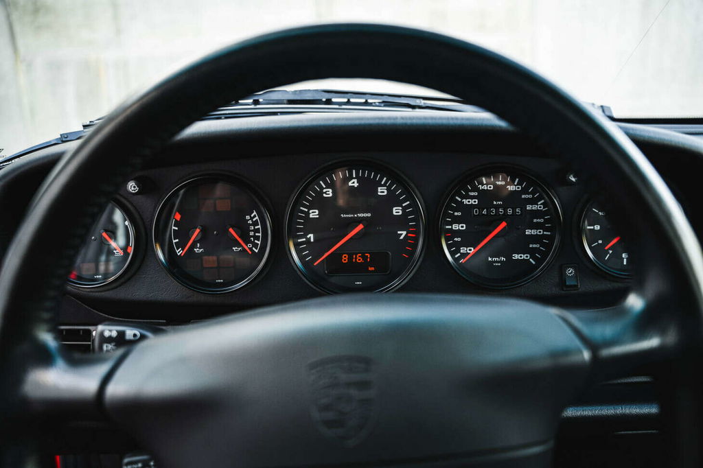 Porsche 993 Carrera 4