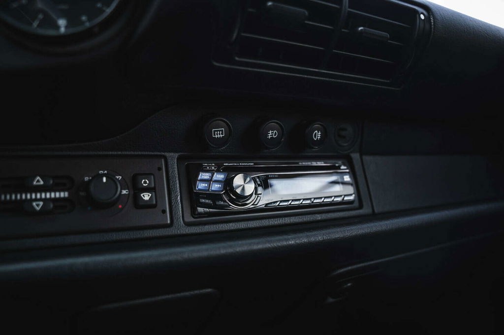 Porsche 993 Carrera 4