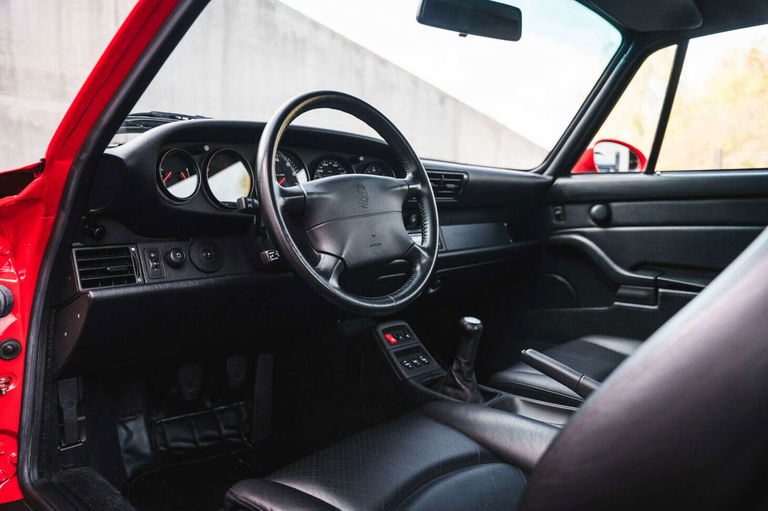 Porsche 993 Carrera 4