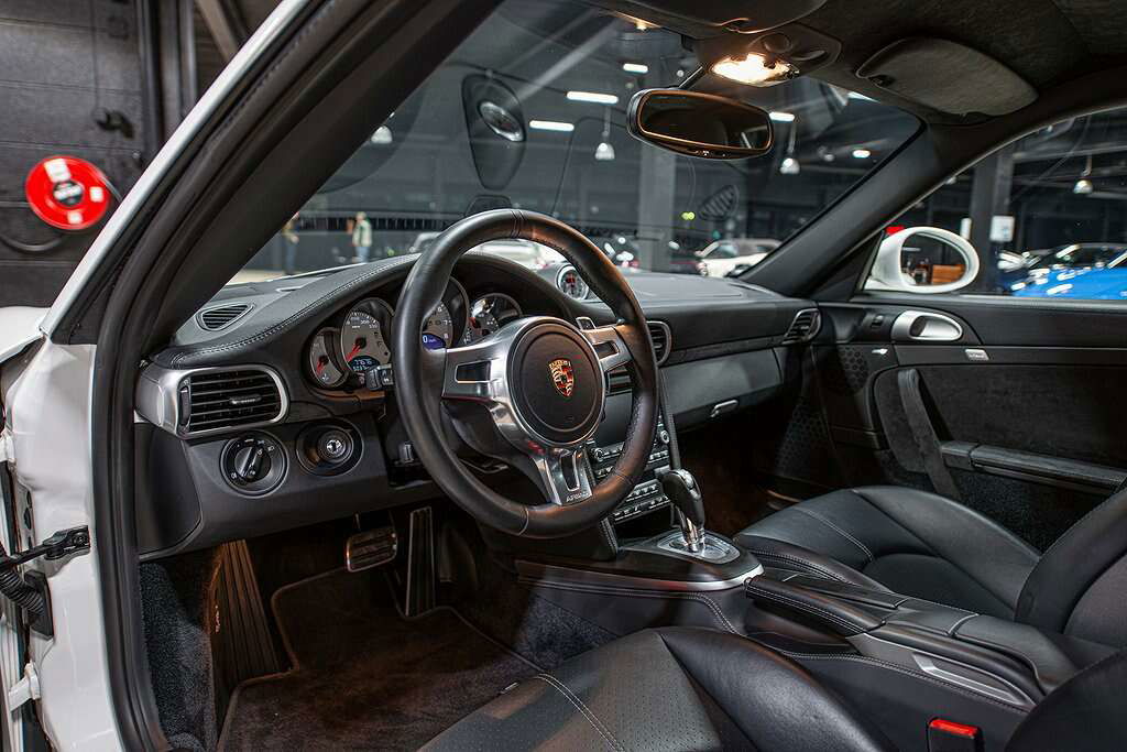 Porsche 997.2 Carrera 4S